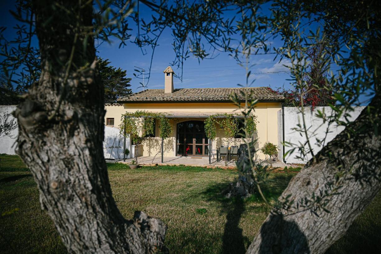 La Bouganville Avola Exterior foto