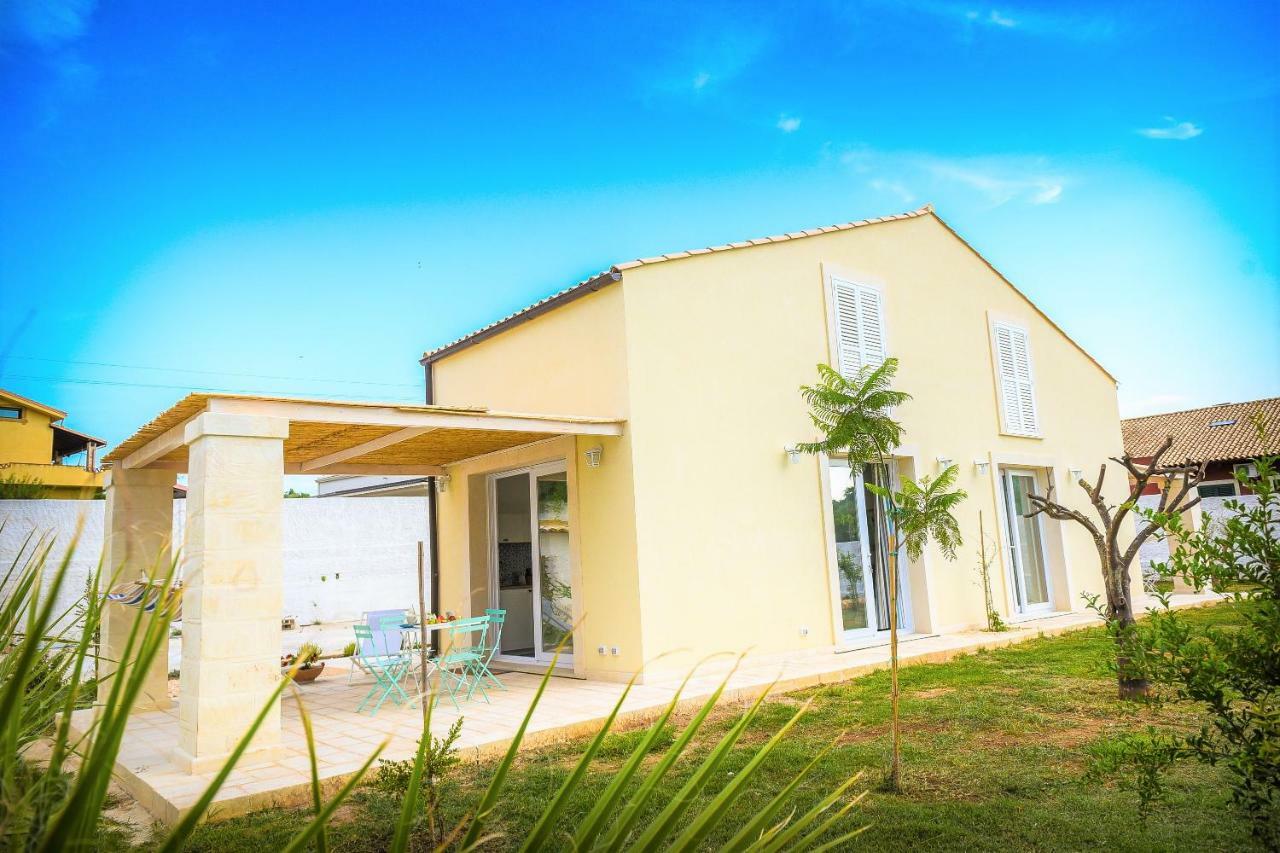 La Bouganville Avola Exterior foto